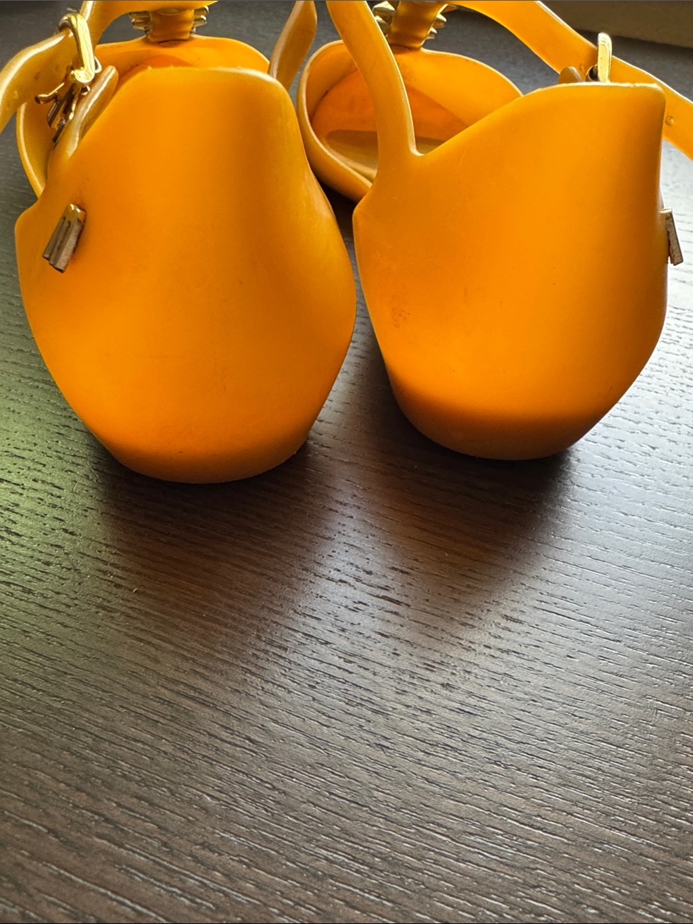Melissa Yellow Pointed T-Strap Flats with Gold Pyramid Studs (Sz 38) - Picture 4 of 7